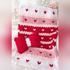 Handmade Chunky Yarn Baby Blanket & Bow Pillow Set Red Pink Heart Patterned Kids